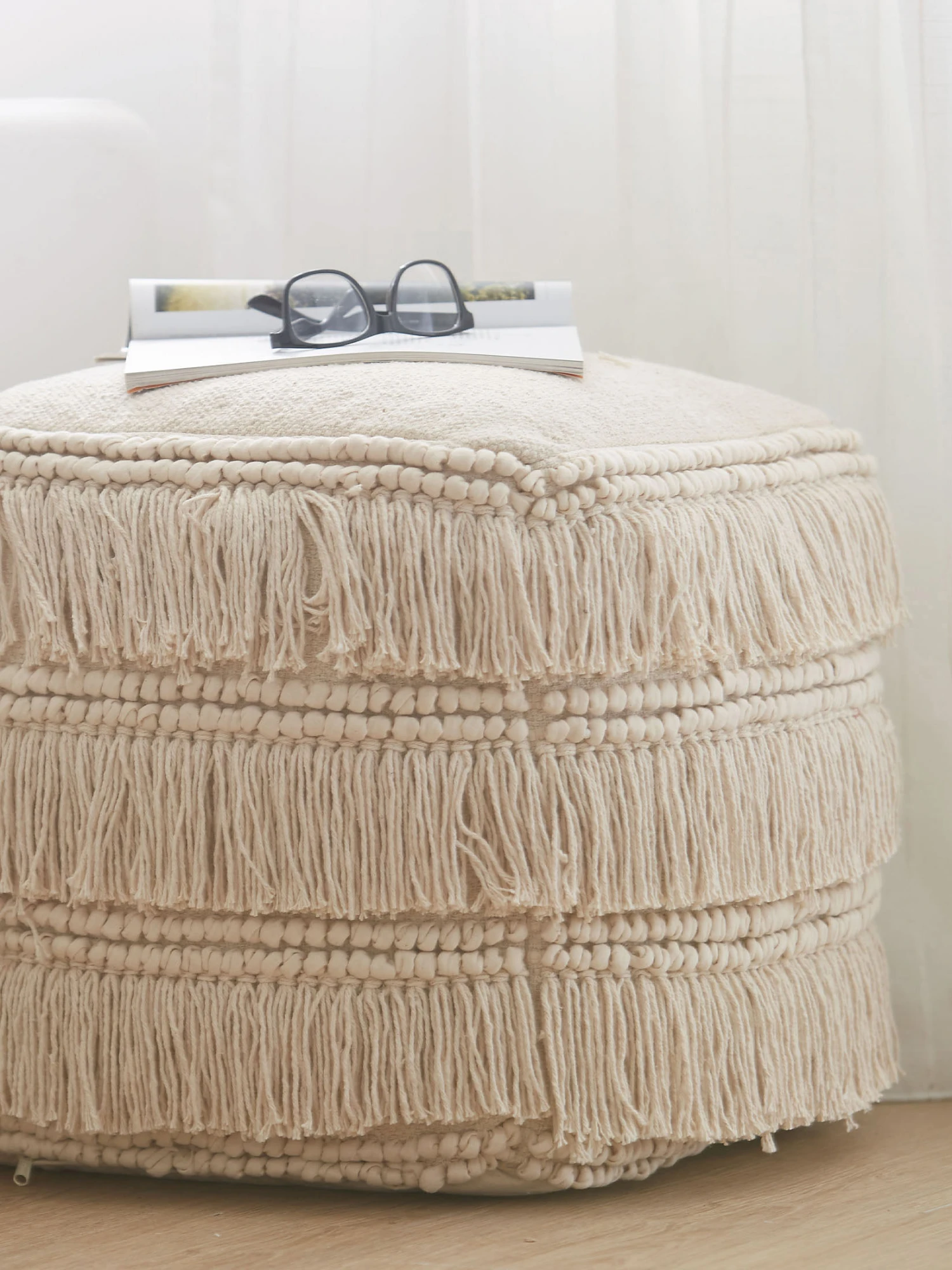 Pouf, Offwhite 3 Pouf, Offwhite