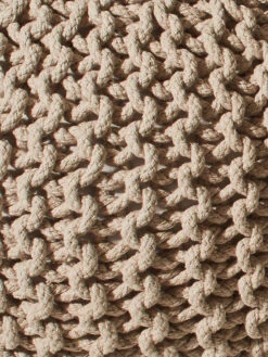 Strick-Pouf, Beige 7 Strick-Pouf, Beige -Einrichtungsgeschäft Kiruna Sitzpouf beige lup