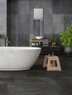 Vinylboden, Shadow Grey 61111427 -Einrichtungsgeschäft MarathonTiles VinylPlanke ShadowGrey mil2