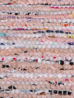 Fleckerl-Teppich, Rose -Einrichtungsgeschäft Moelndal FleckerlTeppich Hellrot Rose lup