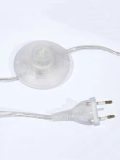 Standleuchte, Natural/White -Einrichtungsgeschäft NordicTouch Standleuchte Weiss G36 43x43x160 lup2