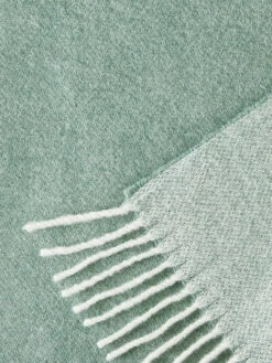 Wolldecke, Offwhite/Mint 9 Wolldecke, Offwhite/Mint -Einrichtungsgeschäft Runa Decke Gruen OffwhiteMint 140x200 lup