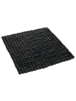 Sitzauflage, Black -Einrichtungsgeschäft Sannerud Filzkugel Sitzkissen schwarz Black 40x40 sper